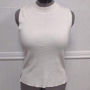 New Eesome Cream Sleeveless Tank Top 75% Viscose 25% Nylon